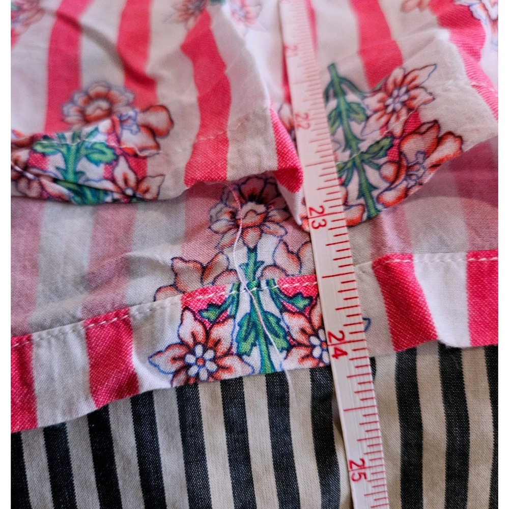 Crown & Ivy Small Pink White Stripe Floral Pajama Set Short Capris 2 Piece - Picture 8 of 11